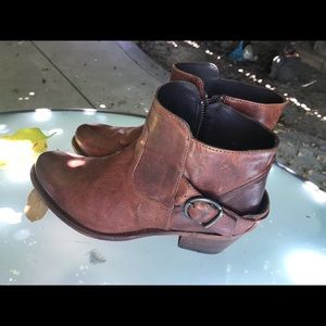 Leather boots